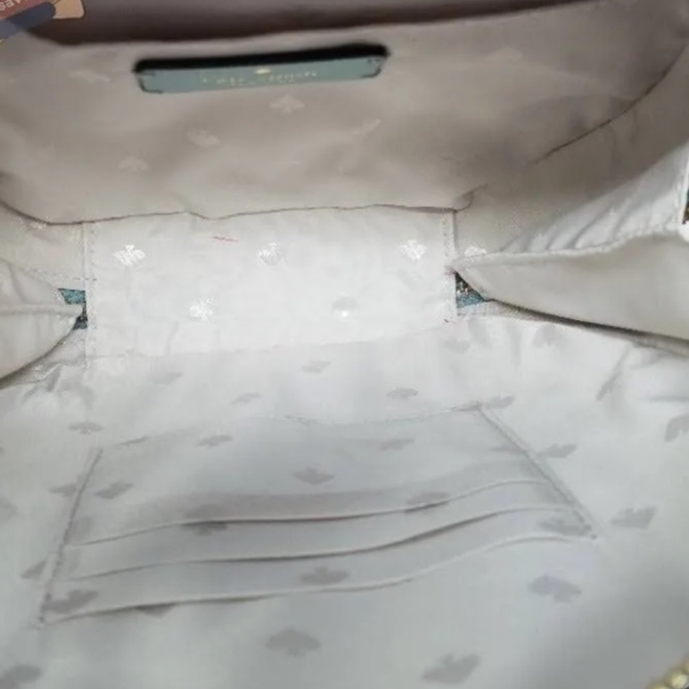 KATE SPADE | Blue Daisy Purse Embroidered Canteen - Picture 16 of 16